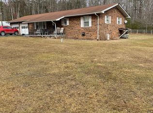 271 Foxfire Ln, Lerona, WV 25971