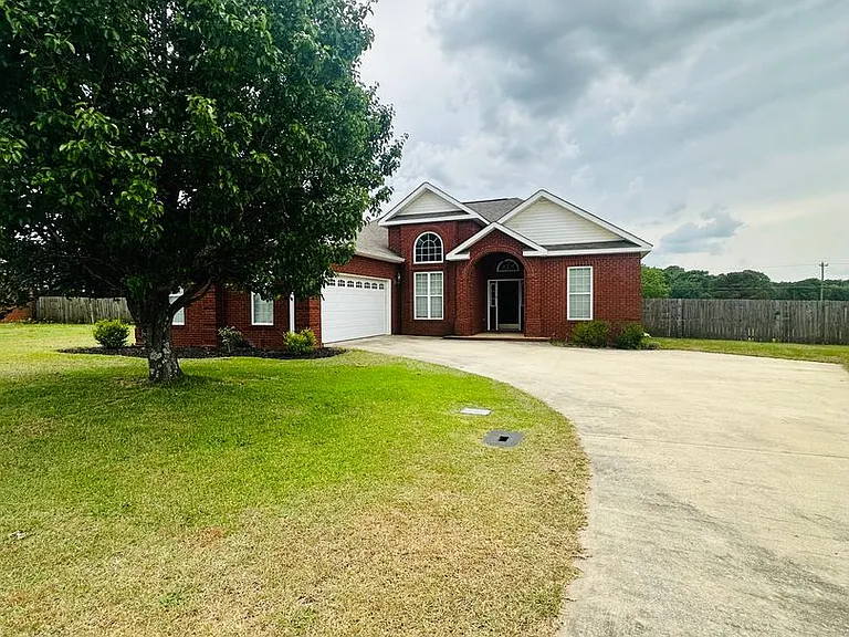 709 Loudon Hill Dr — Photo 1
