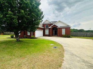 709 Loudon Hill Dr, Warner Robins, GA 31088