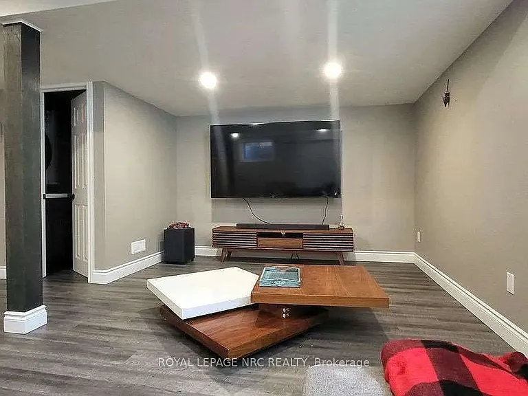 98 Shoreview Pl W #14 — Photo 16