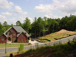 2nd image of 3208 Lake Pointe Dr