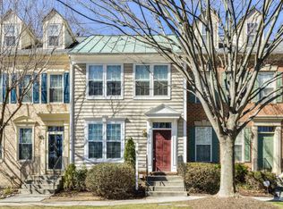 1230 Vintage Pl, Reston, VA 20194