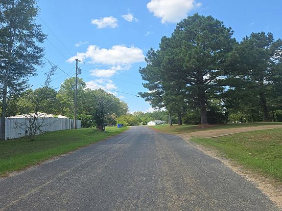 5th image of 373 Dan George Rd