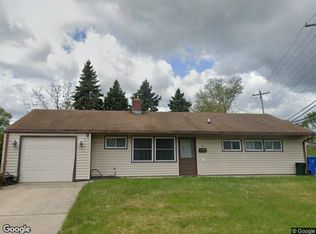 37 Gable Hill Rd, Levittown, PA 19057