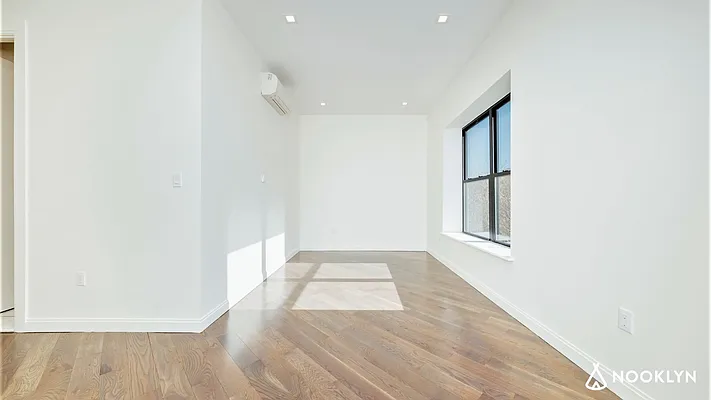 Rented by Nooklyn NYC LLC | media 41