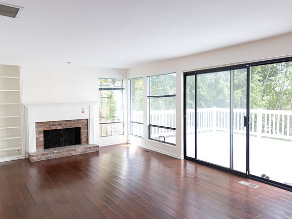 3rd image of 13816 SE 42nd Pl