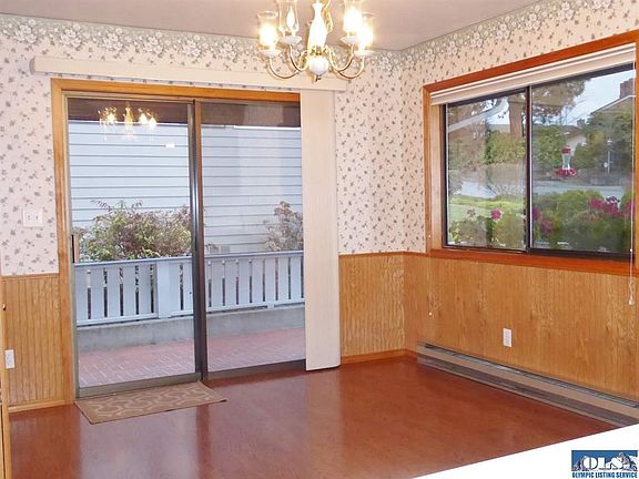 5th image of 709 S Ennis St