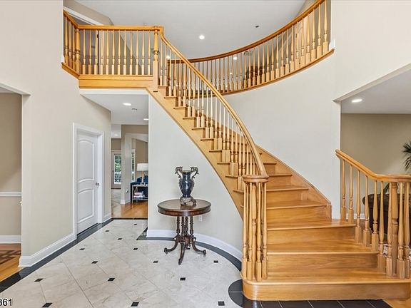 3rd image of 4 Centennial Ct