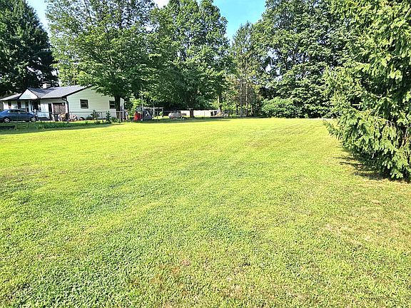 2nd image of 71176 Spencer Rd