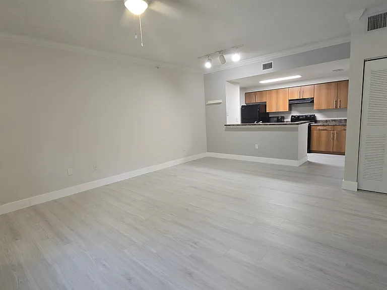 5820 W Sample Rd #104 — Photo 15