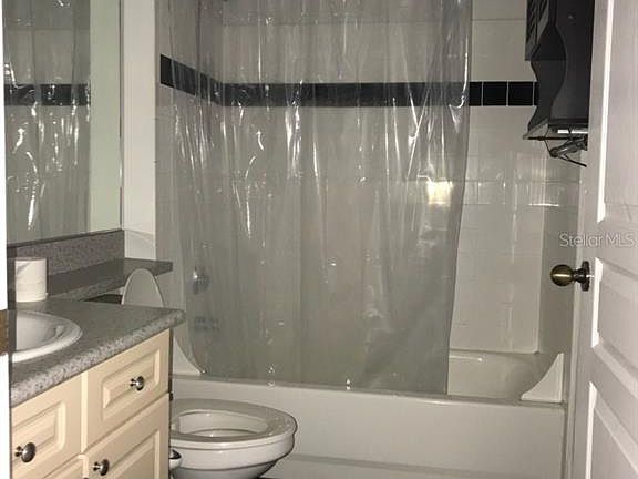 2nd image of 600 Market St APT 220