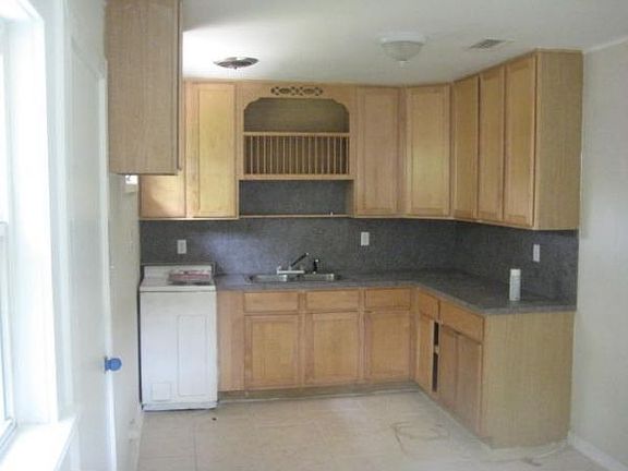 2nd image of 4667 Suray Ave