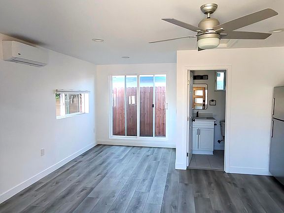 3rd image of 8645 Casaba Ave