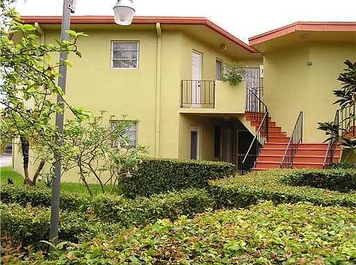 2nd image of 18600 NE 18th Ave APT 146