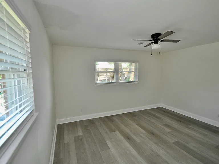7634 Wynlea St — Photo 10