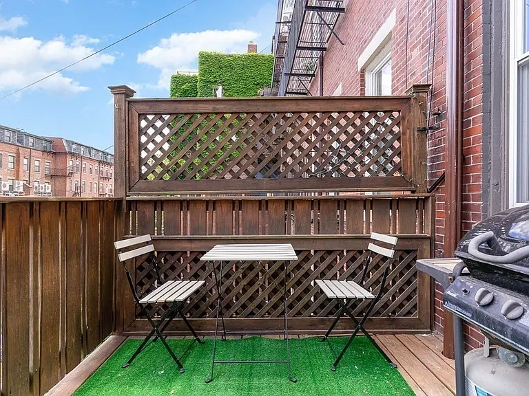53 Rutland St #2 — Photo 7