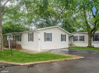 6801 S La Grange Rd UNIT E15, Hodgkins, IL 60525