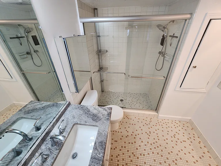 6960 Carriage Hill Dr #102 — Photo 19