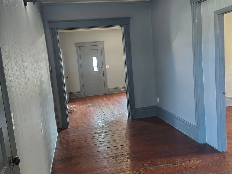 801 Warren St — Photo 3