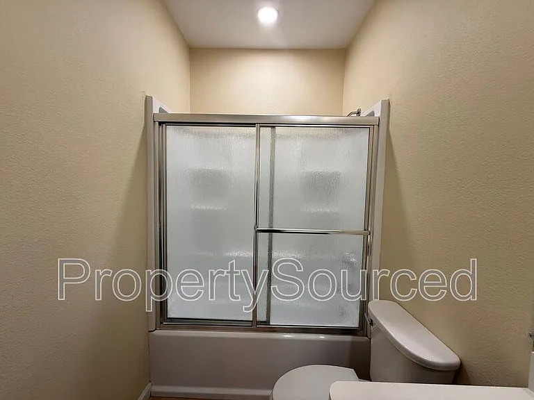 1633 Sparrowhawk St — Photo 40