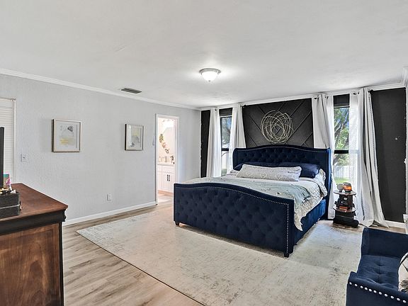 2nd image of 7387 NW 34th St