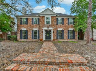 15707 Foxgate Ct, Houston, TX 77079