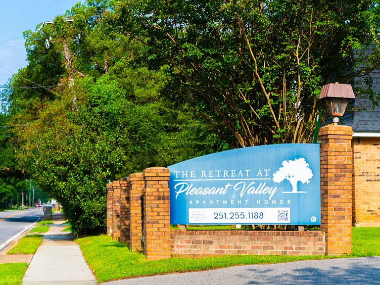 The Retreat at Pleasant Valley — Photo 4