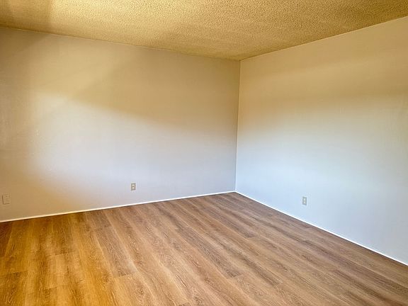 5th image of 400 Ferrini Rd APT 7