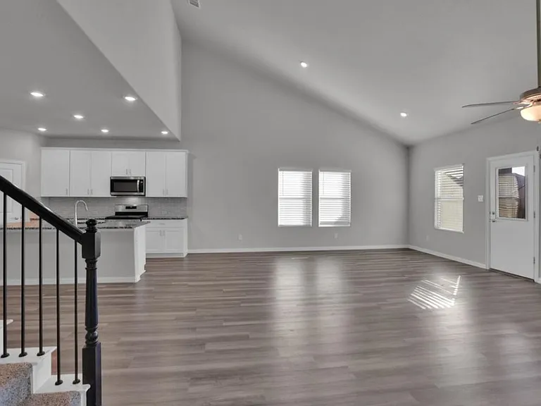 507 Crystal Clear Ln — Photo 11