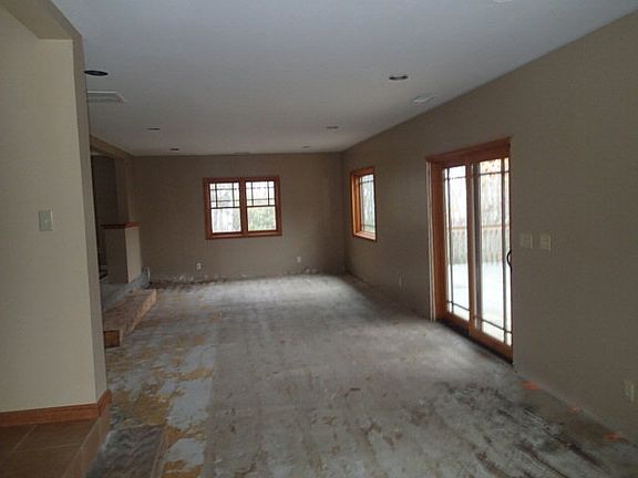 5th image of 511 Klonteska Dr