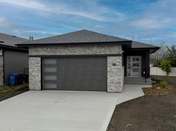 17 N Tindale Pl, Red Deer, AB T4P 0T8