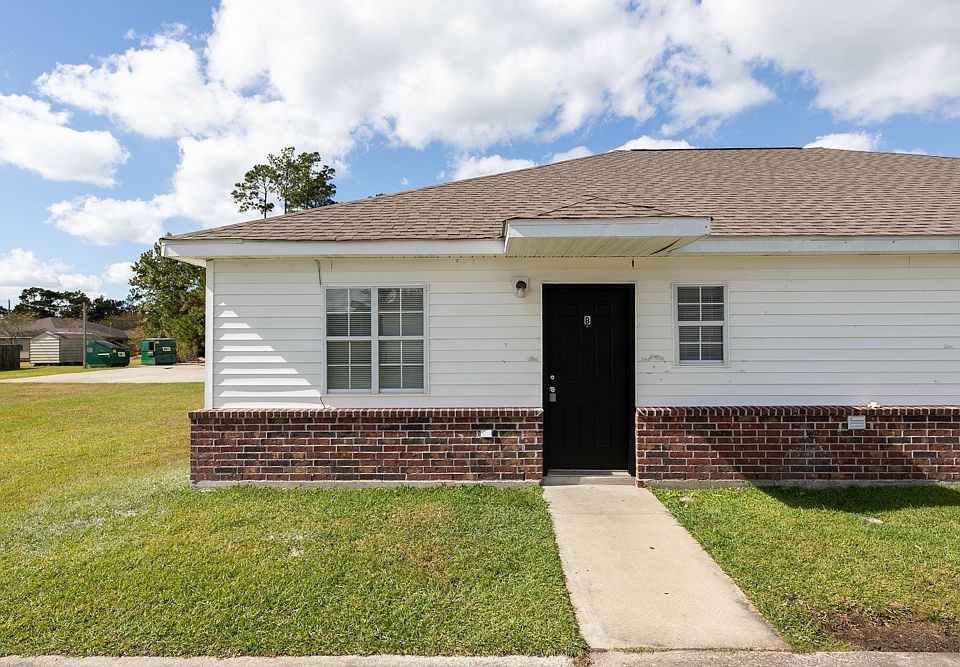 885B-SISTRUNK_11182025