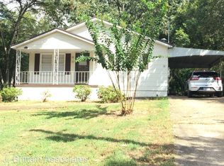11 Grant Dr, Anniston, AL 36201