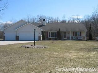 3079 School Ln, Green Bay, WI 54313