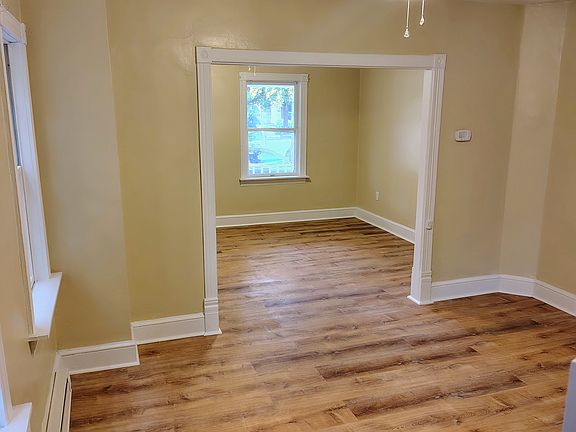 living room / dining room or extra living room