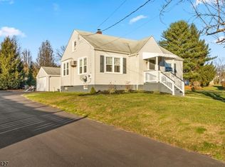 5 Clarkson St, Milford, NJ 08848