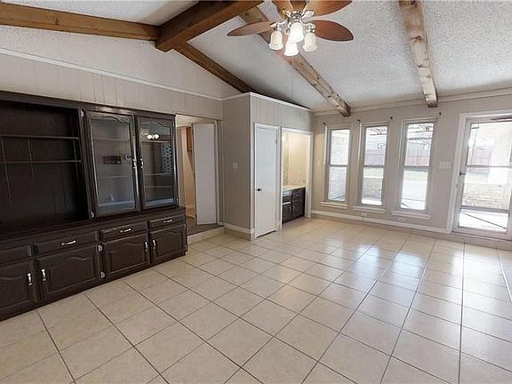 5th image of 113 Forest Cir