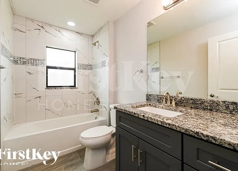 1019 Chapel Ave — Photo 14