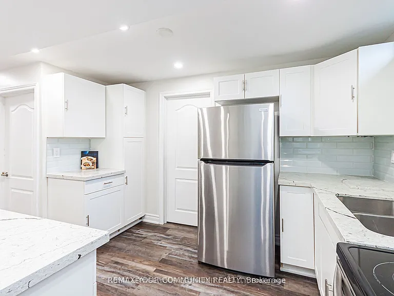 33 Durness Ave #BASEMENT — Photo 11