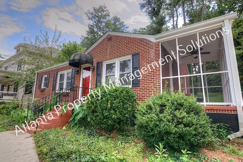 2 bed, 916 sqft, $2,150 — Photo 3