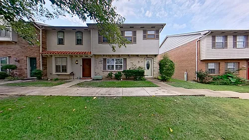 57 W Townhouse Ln Photo 1