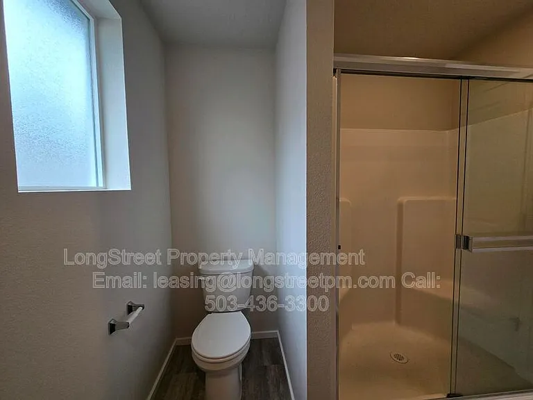 412 Lost Lake St NE — Photo 28