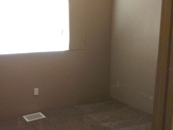 3rd image of 519 N Blue St