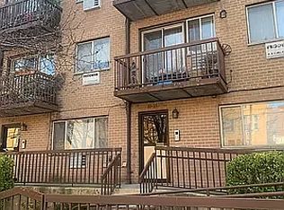 31-11 30th St #2F, Astoria, NY 11106