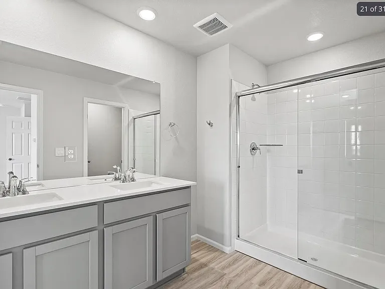 1590 Riverplace Dr #4 — Photo 21