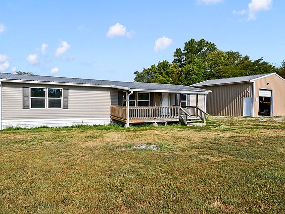 3rd image of 130 Maple Drive