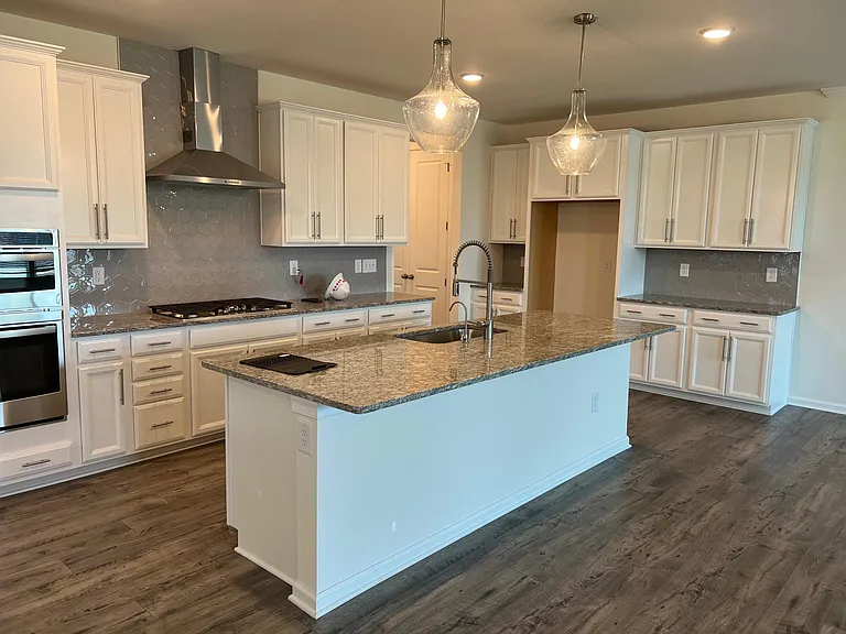 311 Kephart Way — Photo 6
