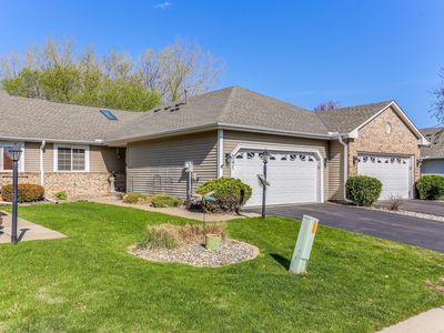 541 Deer Ridge Ln S, Maplewood, MN, 55119