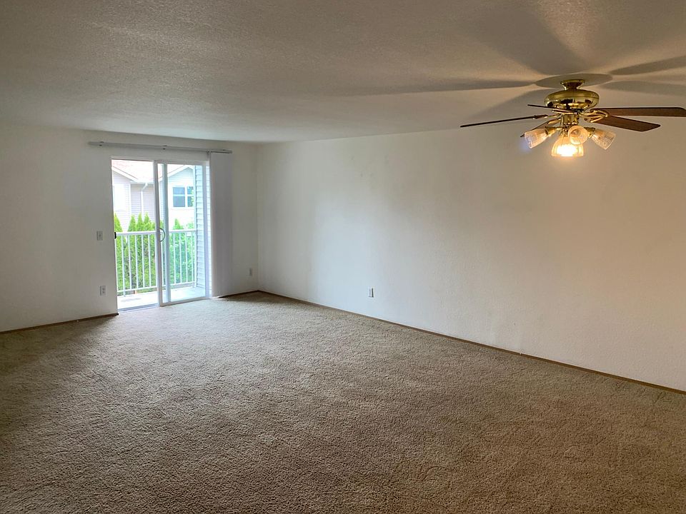 1st image of 2630 Lincoln Way #C-20
