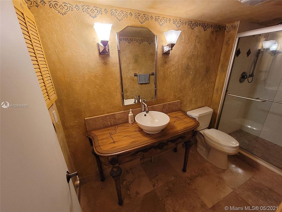 1st image of 413 Greenbrier #413-C